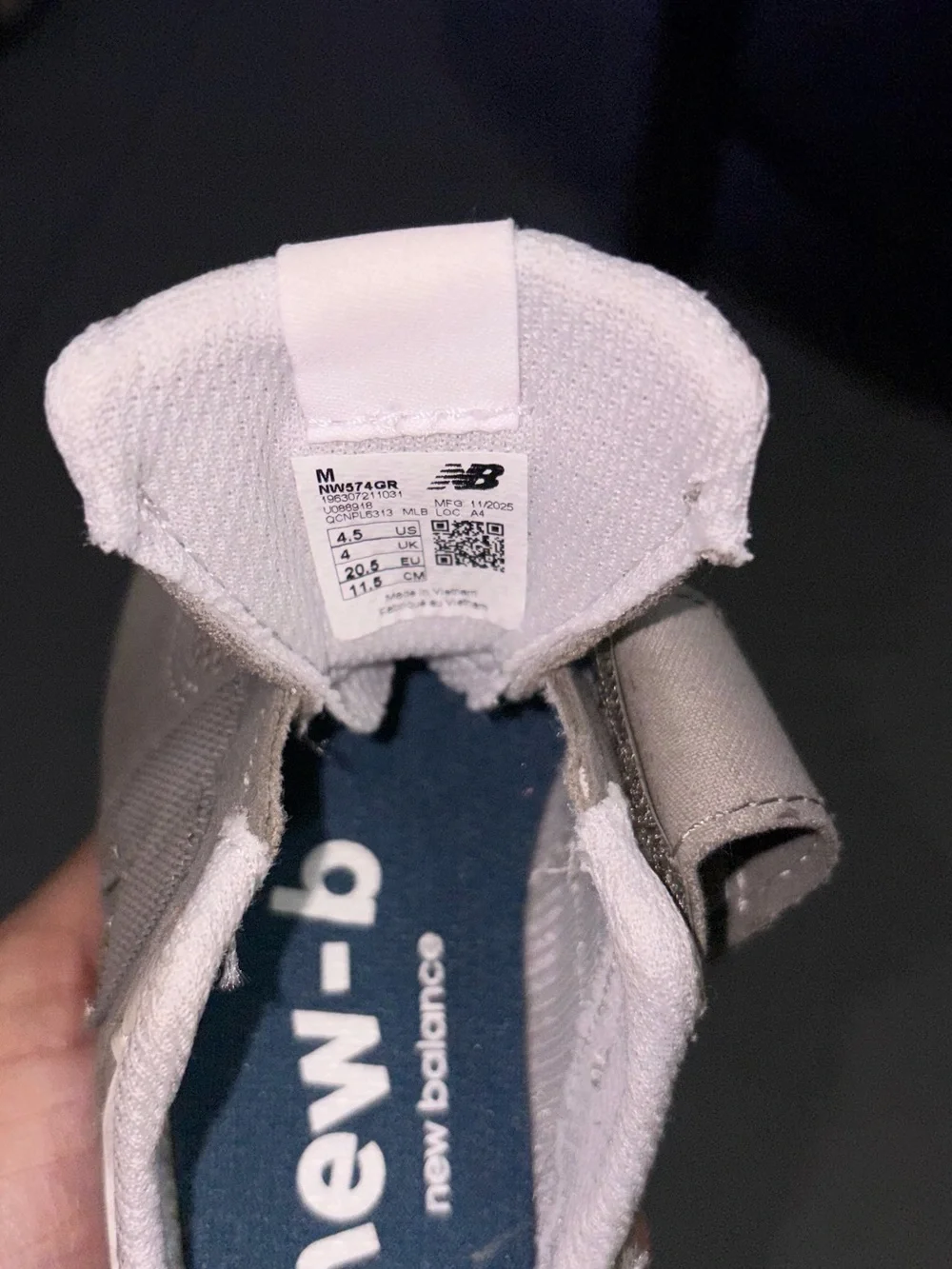 574 NEW-B Hook & Loop Size 4.5